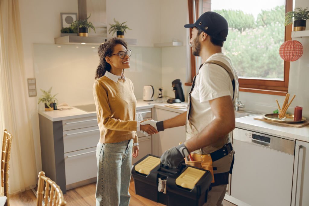 Local mounting service provider